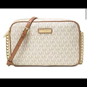 Michael Kors Crossbody ✨